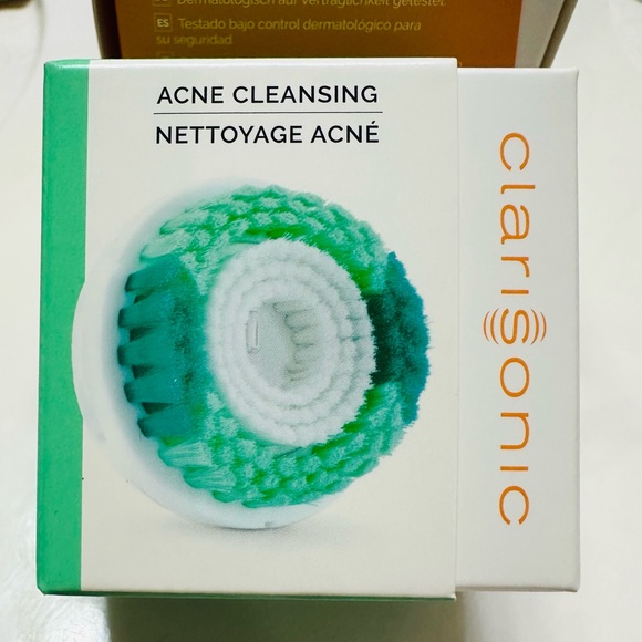 NIB Discontinued Clarisonic Acne Brush Head - Picture 1 of 1